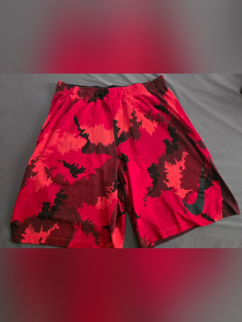 Nike Men’s Red Camo Dri-FIT Training Shorts Big Swoosh Athletic Gym
